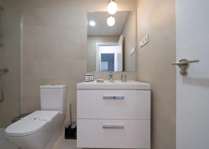 Xpce Urban 9 Skyline - Parking Free *